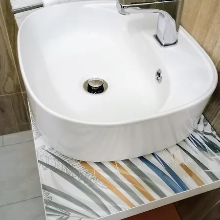 בית הארחה La Piazza אנקונה