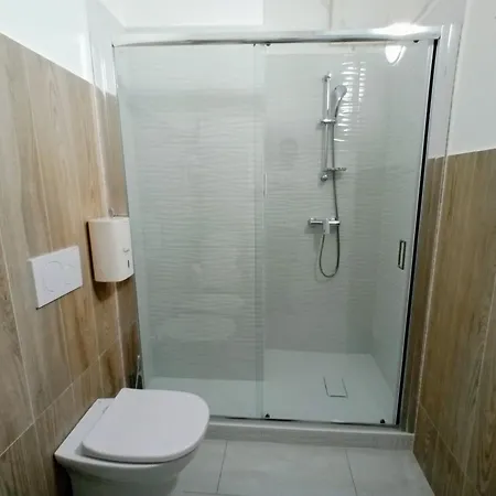 La Piazza 4* אנקונה