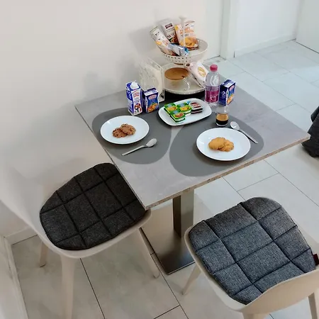 بيت ضيافة La Piazza أنكونا