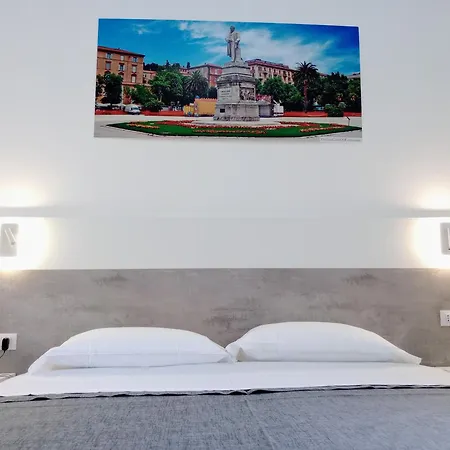 بيت ضيافة La Piazza 4*