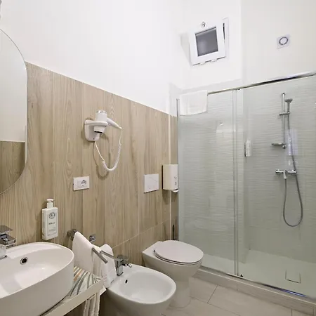 La Piazza 4*
